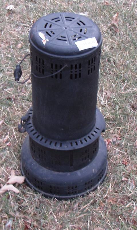 lot 6257 image: Old Metal Heater - See Photos