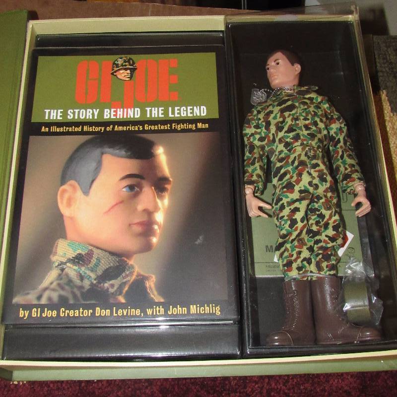 lot 4026 image: GI Joe - Action Marine - Action Figure - Masterpiece Collection - NEW IN BOX Great Gift