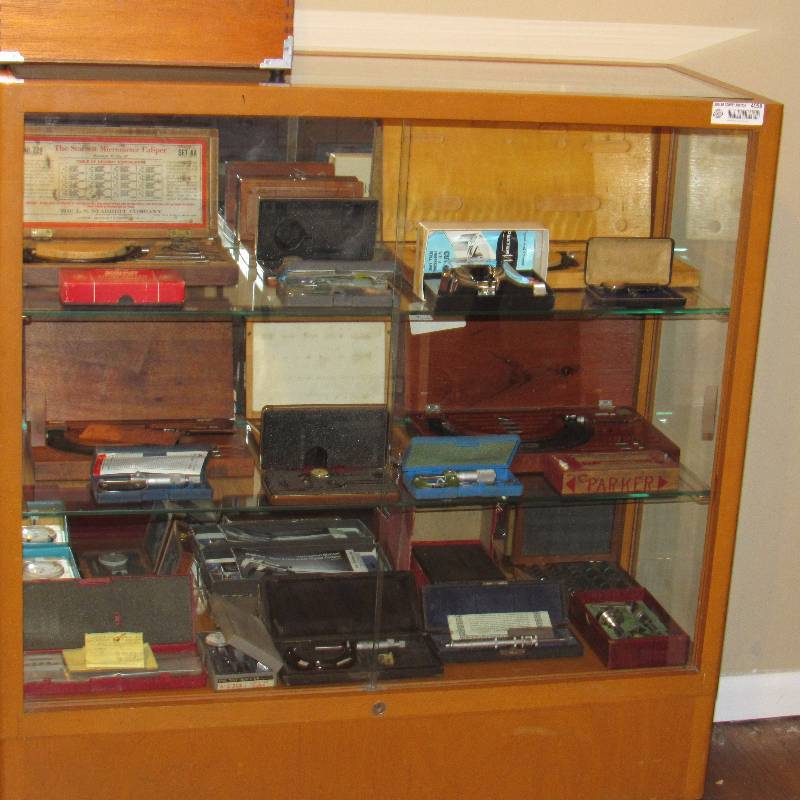 lot 4058 image: Wood and Glass Display Case - 3 Glass Shelves (contents NOT included)
