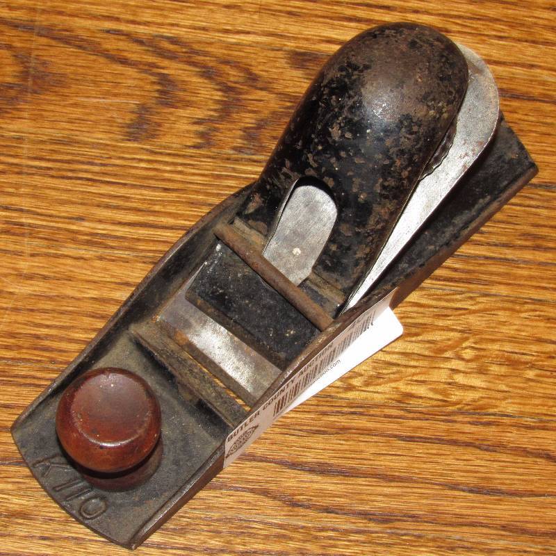 lot 4068 image: Small Plane - K110