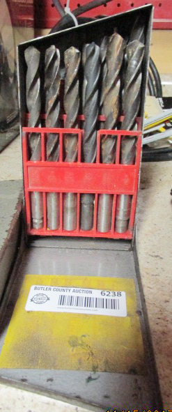 lot 6238 image: Lot of 2 sets of drill bits - each in their own case See photos