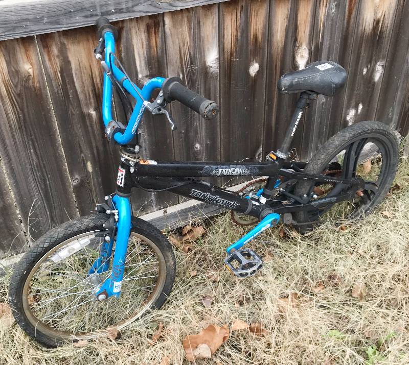 Tony Hawk BMX 20 Bike HUGE TRUCK LOAD CANDY AUCTION Tons of Sherwin Williams Paints and Stains BMX Bikes Furniture Equip Bid