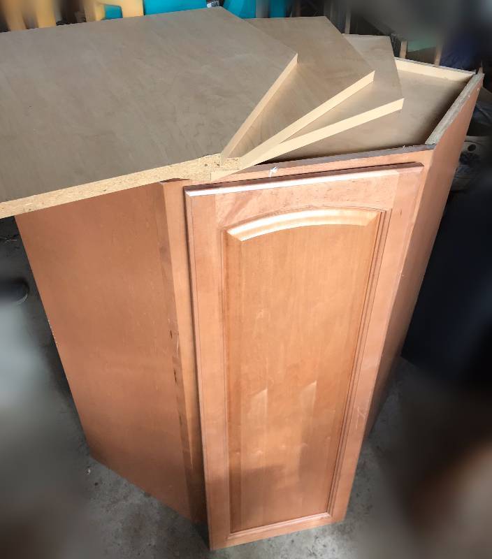 lot 6395 image: Big Upper Corner Cabinet with 3 Shelves