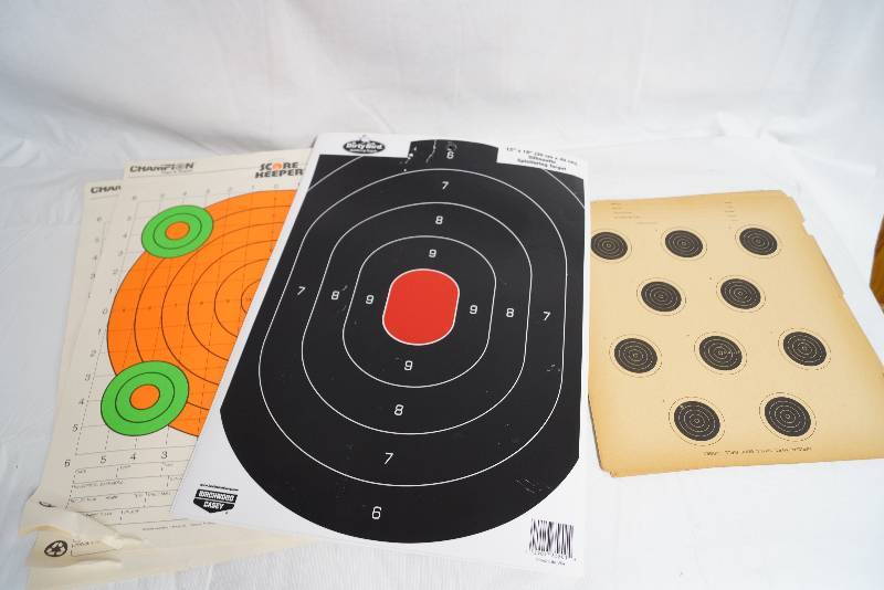 lot 2128 image: Set of 19 Assorted Shooting Targets- Very Cool
