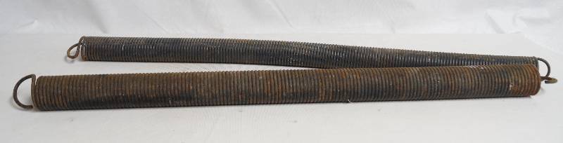 lot 2152 image: Set of 2 Garage Door Springs