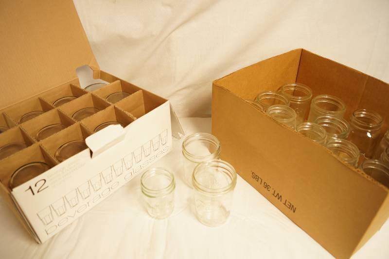 lot 2553 image: Lot of Ball Canning Jars