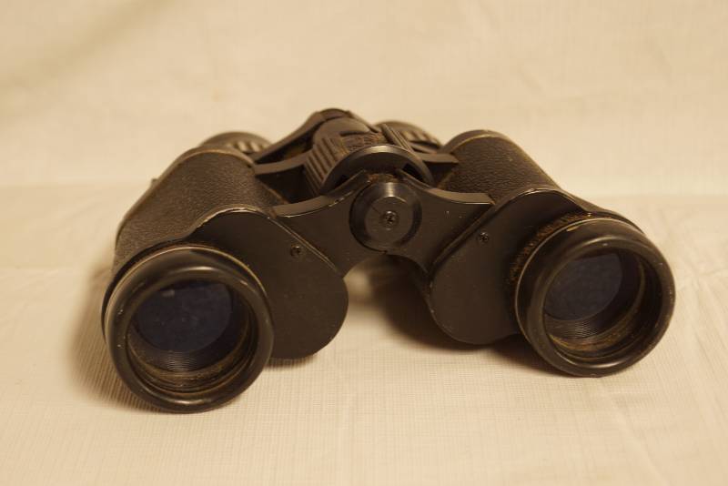 lot 2571 image: Binoculars 7 - 15 x 35mm - Discoverer ZOOM - Sears - M#583.25200 Wide Angle - Fully Coated Optics