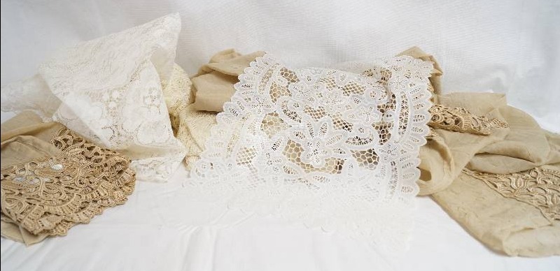 lot 2014 image: Assorted Lace Curtains- Very Pretty