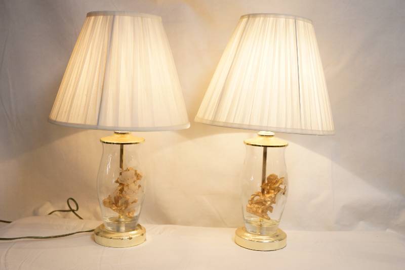 lot 2024 image: Set of 2 Unique Lamps with Angels Inside Very Neat