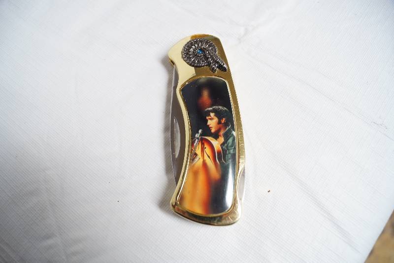 lot 2044 image: Collectable Elvis Presley Pocket Knife- Very Neat