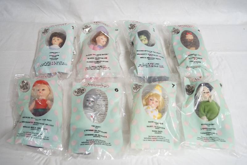 lot 2098 image: Lot of 8 - Wizard of OZ - Madame Alexander Dolls - McDonalds Happy Meal Toy - NEW in packages See description