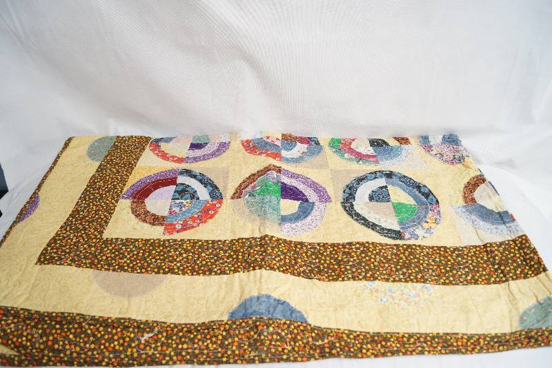 lot 2117 image: Handmade Floral Quilt- Very Beautiful
