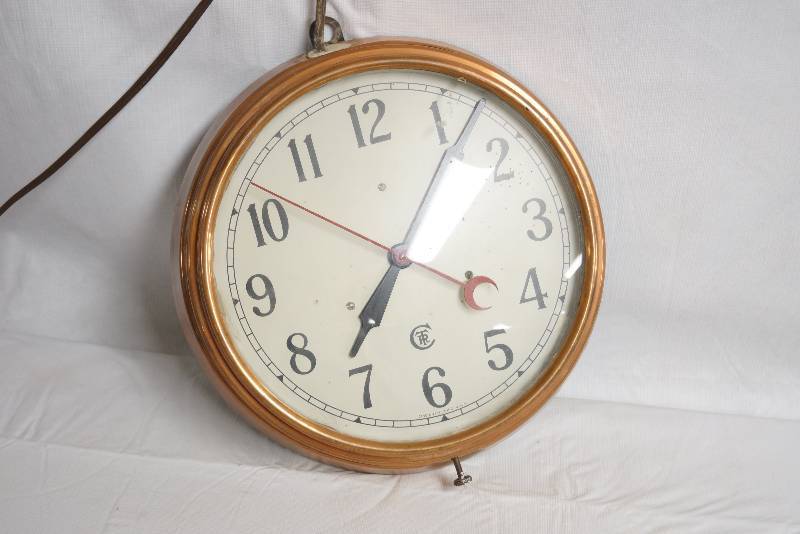 lot 2119 image: Copper Colored Hanging Wall Clock- Very Cool and Great Condition