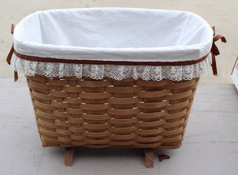 lot 3013 image: Longaberger Basket with Liner - Nice See Photos