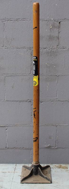 lot 3049 image: True Temper - Tamper 8 x 8