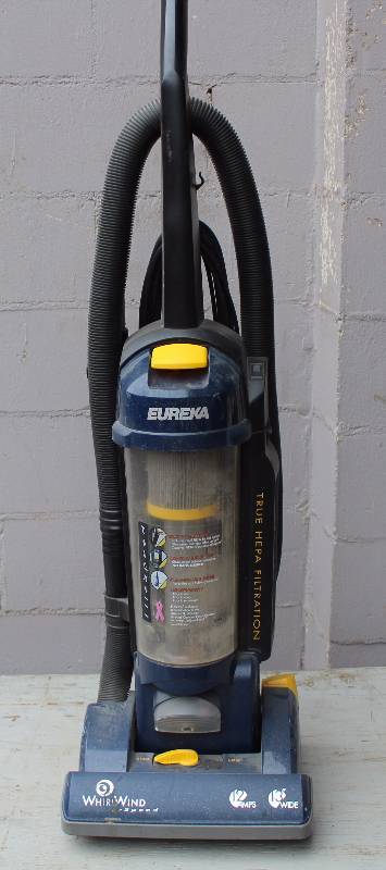 lot 3059 image: Eureka Whirlwind Vacuum w Hepa Filtration - WORKS