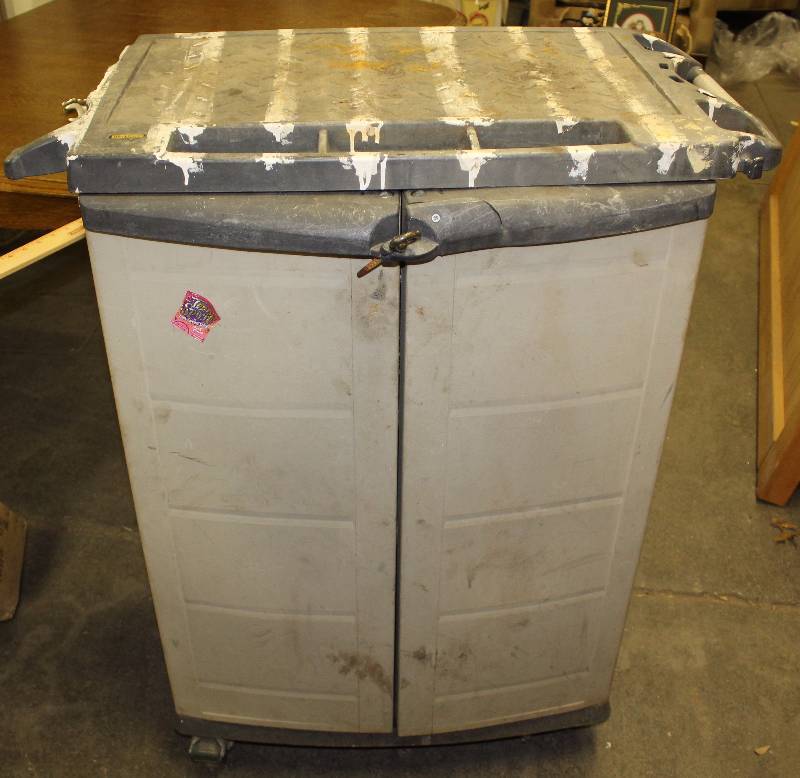 lot 3102 image: Plastic Tool Cart