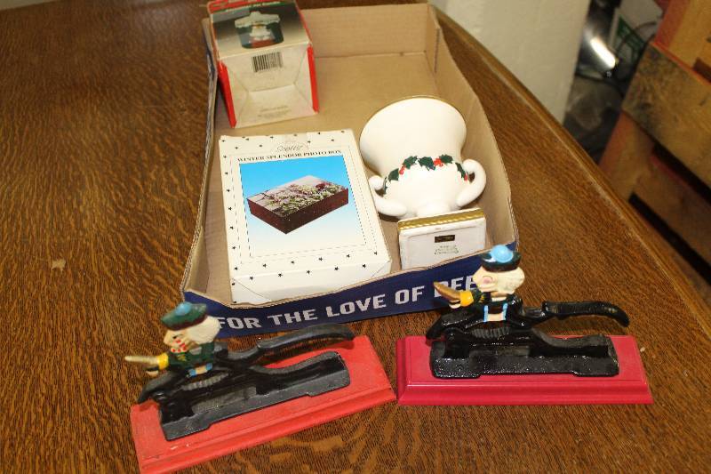 lot 3116 image: Lot of X-Mas - w Cast Iron Nutcrackers Check this out