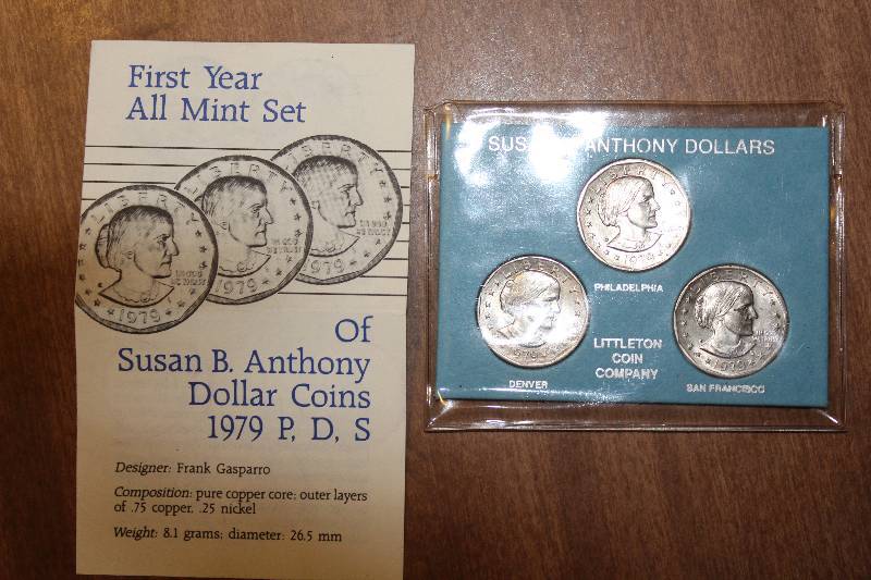 lot 3147 image: Set of 3 - 1979 First Year All Mint Set of Susan B Anthony Dollars