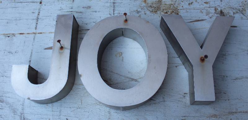 lot 3133 image: Metal Letters that spell JOY great for the holidays or all year-round
