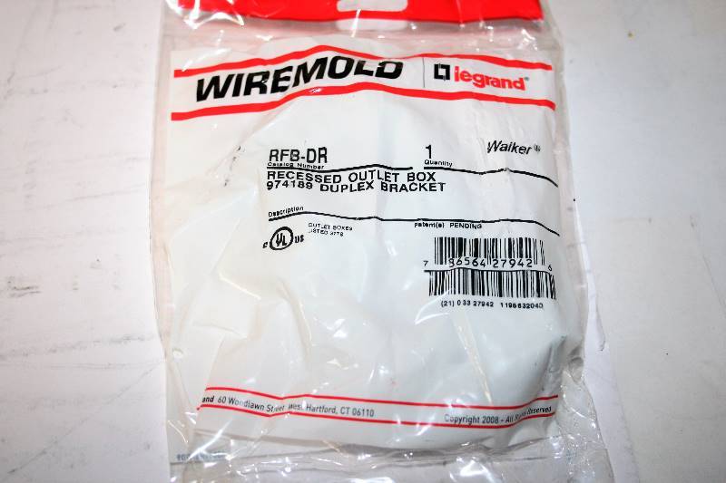 lot 363 image: LOT OF 10 WIREMOLD LEGRAND RFB-DR RECESSED OUTLET BOX 974189 DUPLEX BRACKET