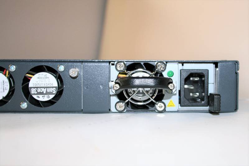 lot 421 image: ZEPTONIC FIBER SWITCH  MODEL ZMUX1-C-003-00032