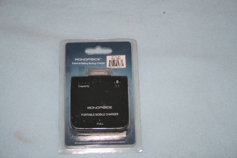 lot 480 image: MONOPRICE EXTERNAL BATTERY BACKUP CHARGER