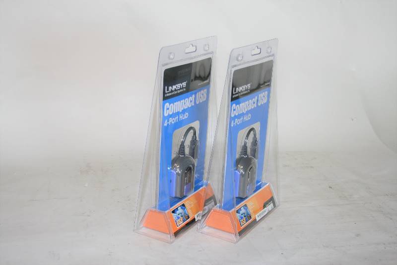 lot 514 image: LOT OF 2 LINKSYS COMPACT USB 4-PORT HUB MODEL USBHUB4C