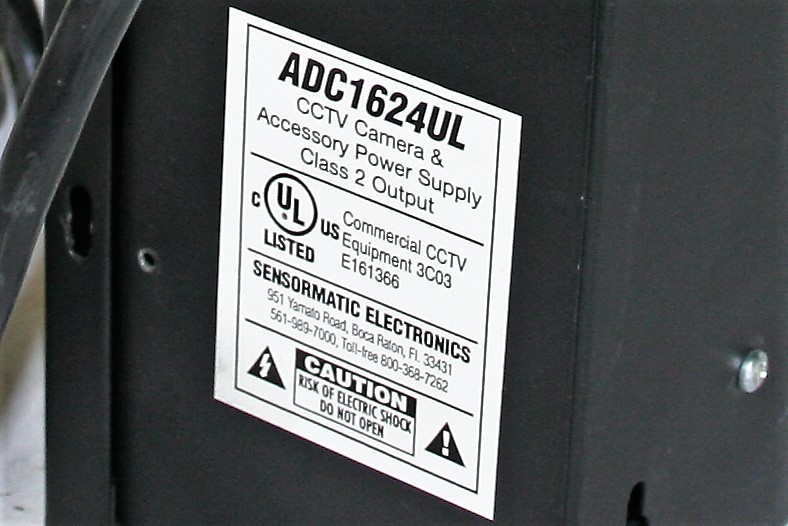 lot 523 image: SENSORMATIC ADC1624UL CCTV CAMERA & ACCESSORY POWER SUPPLY