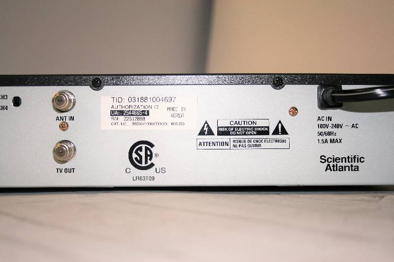 lot 529 image: POWERVU DIGITAL SATELLITE RECEIVER D9235