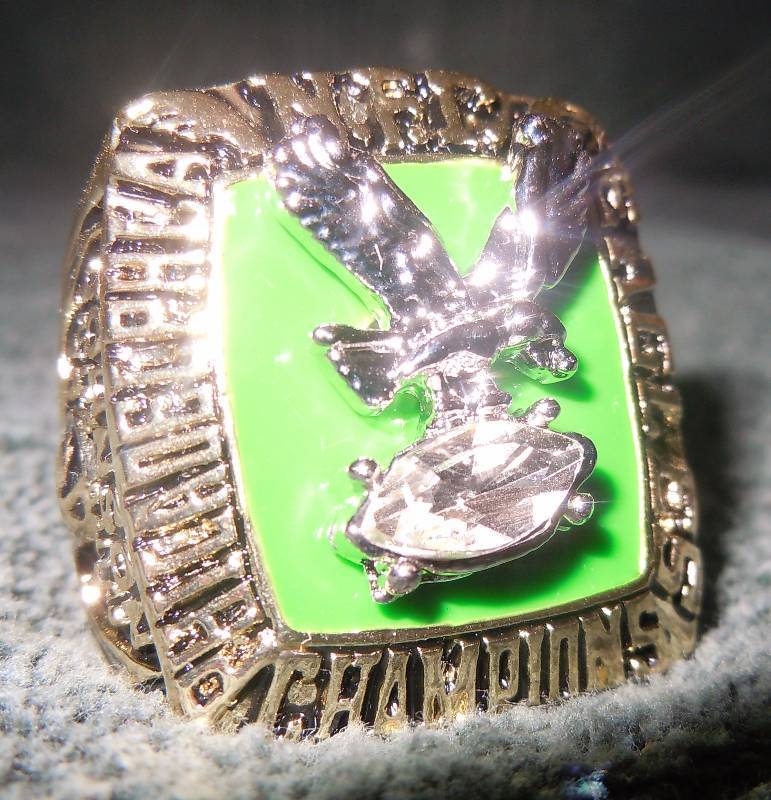 lot 202 image: Replica World Championship Ring Size 11 Philadephia Eagles