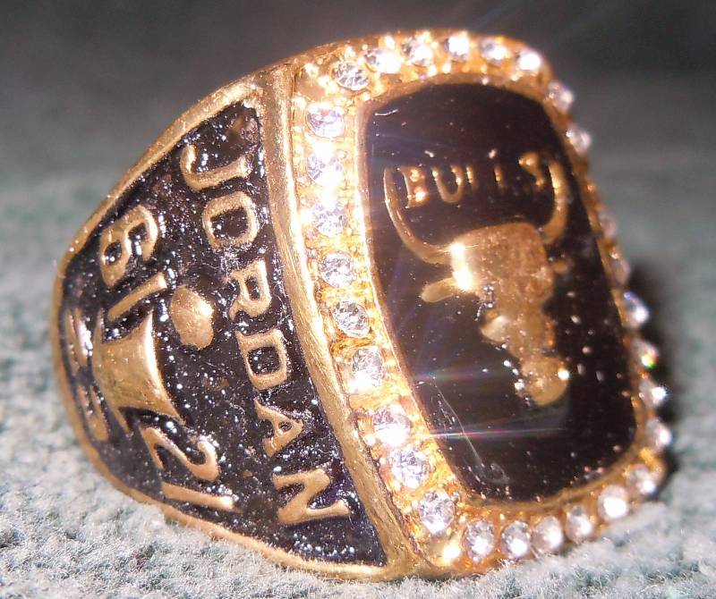 lot 207 image: Replica World Championship Ring Size 11-12 Chicago Bulls