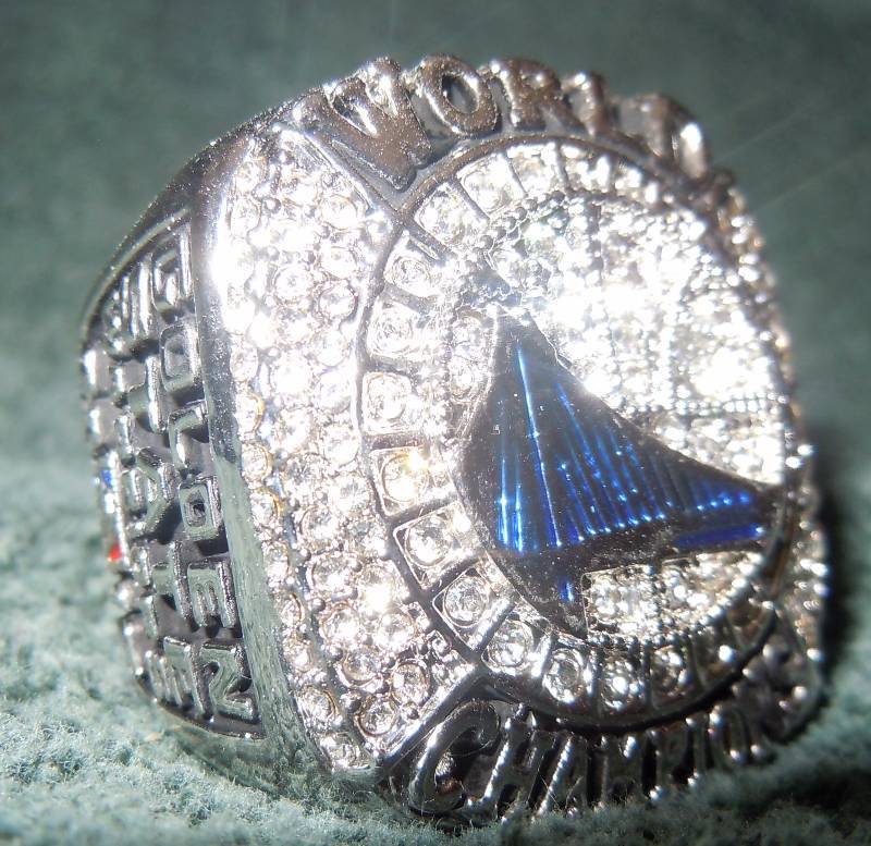 lot 214 image: Replica World Championship Ring Size 11-12 Golden State Warriors