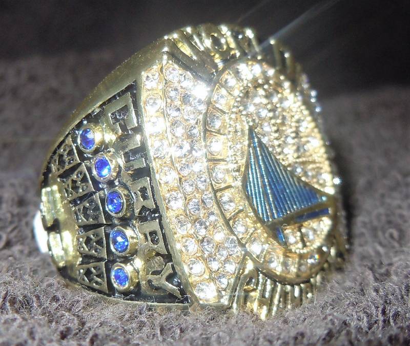 lot 234 image: Replica World Championship Ring Size 12 Golden State Warriors
