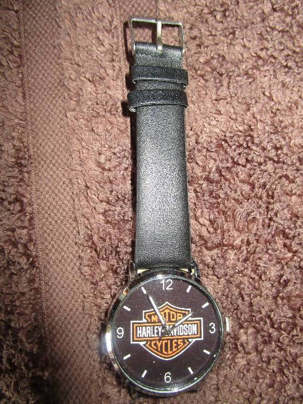 lot 268 image: Harley Davidson Watch