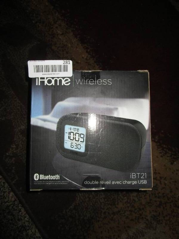 lot 281 image: iHome Clock