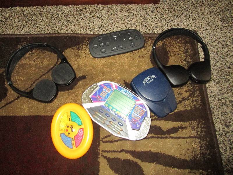 lot 283 image: Lot of Random Items