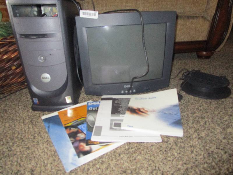 lot 285 image: Old School Desktop