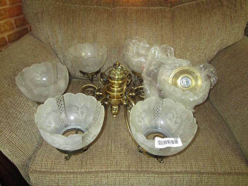 lot 297 image: Hanging Lamp