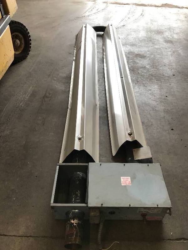 lot 106 image: RE-VERBER-RAY TUBE HEATER  MODEL DTH20-50 N-2    50,000 BTU NATURAL GAS