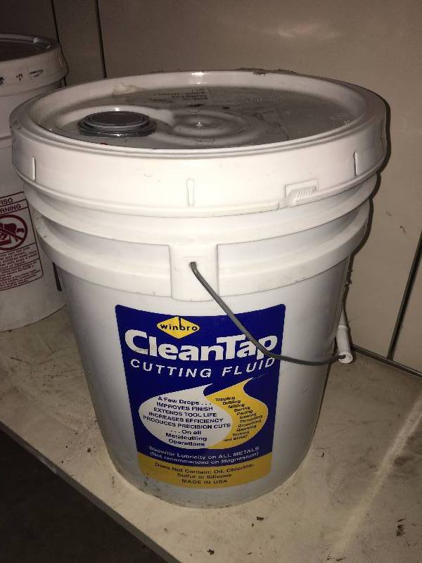 lot 195 image: WINBRO CLEAN TAP CUTTING FLUID -