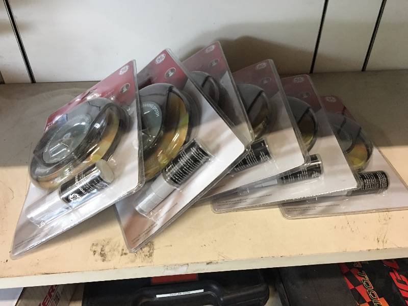 lot 113 image: LOT OF 6 GE BLU-RAY, CD, DVD CLEANING SYSTEM