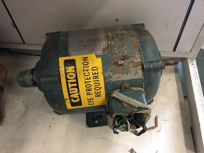 lot 117 image: HAMMERED SH$T ELECTRIC MOTOR