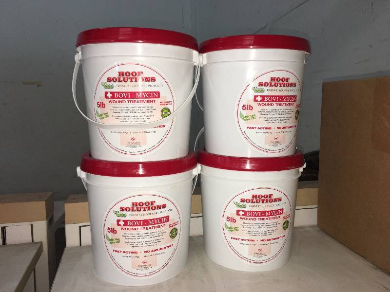lot 129 image: LOT OF 4 HOOF SOLUTIONS HORSE HOOF TREATMENT