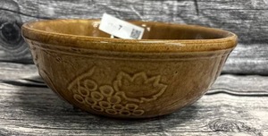 lot 7 image: Vintage brown, drip, mixing bowl, marked USA
