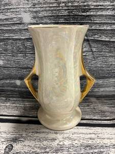 lot 30 image: Vintage ceramic lusterware 2 handle vase