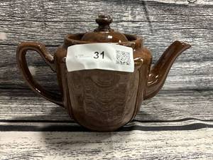 lot 31 image: Vintage brown glazed England teapot, marked on bottom, excellent condition
