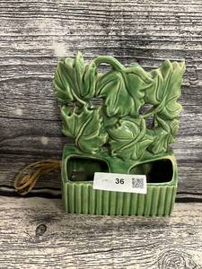 lot 36 image: Vintage MCM green ivy tv lamp