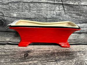 lot 38 image: Vintage MCM art deco, red planter