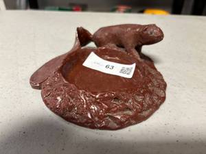 lot 63 image: Parkside ceramic 1951 beaver tray, marked on bottom